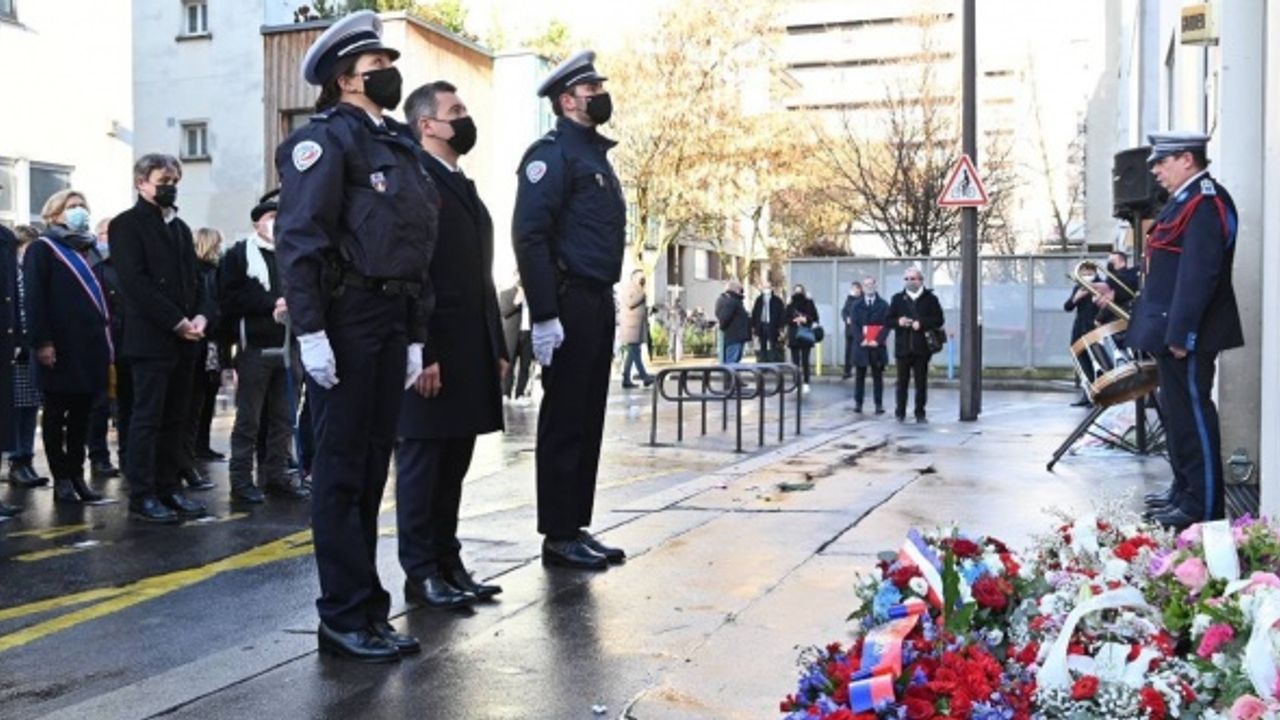 Charlie Hebdo terör saldırısı kurbanları anıldı
