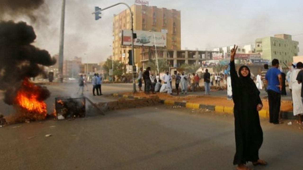 Sudan'daki şiddet olaylarında 200 kişi öldü!
