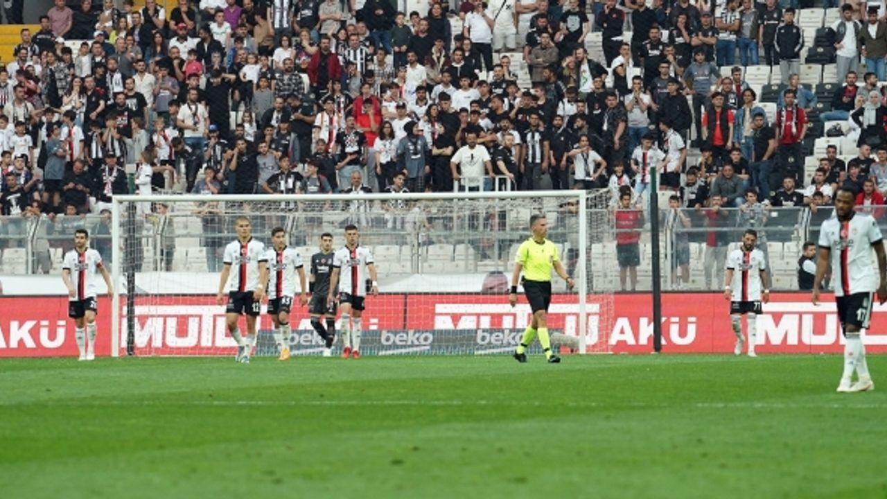 Beşiktaş son dakikada kurtardı