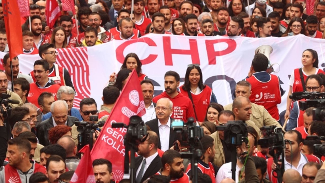 CHP'den 'Büyük Gençlik Yürüyüşü'