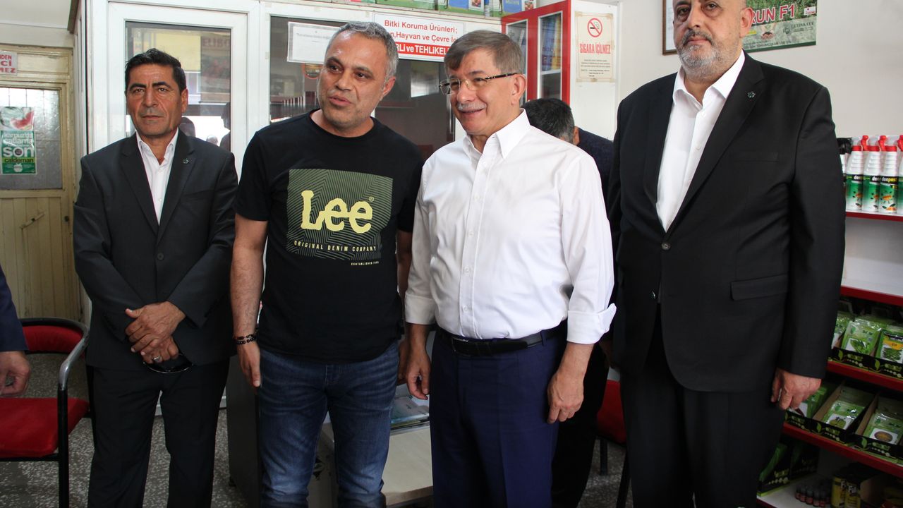 Ahmet Davutoğlu’na Malatya'da şok üstüne şok