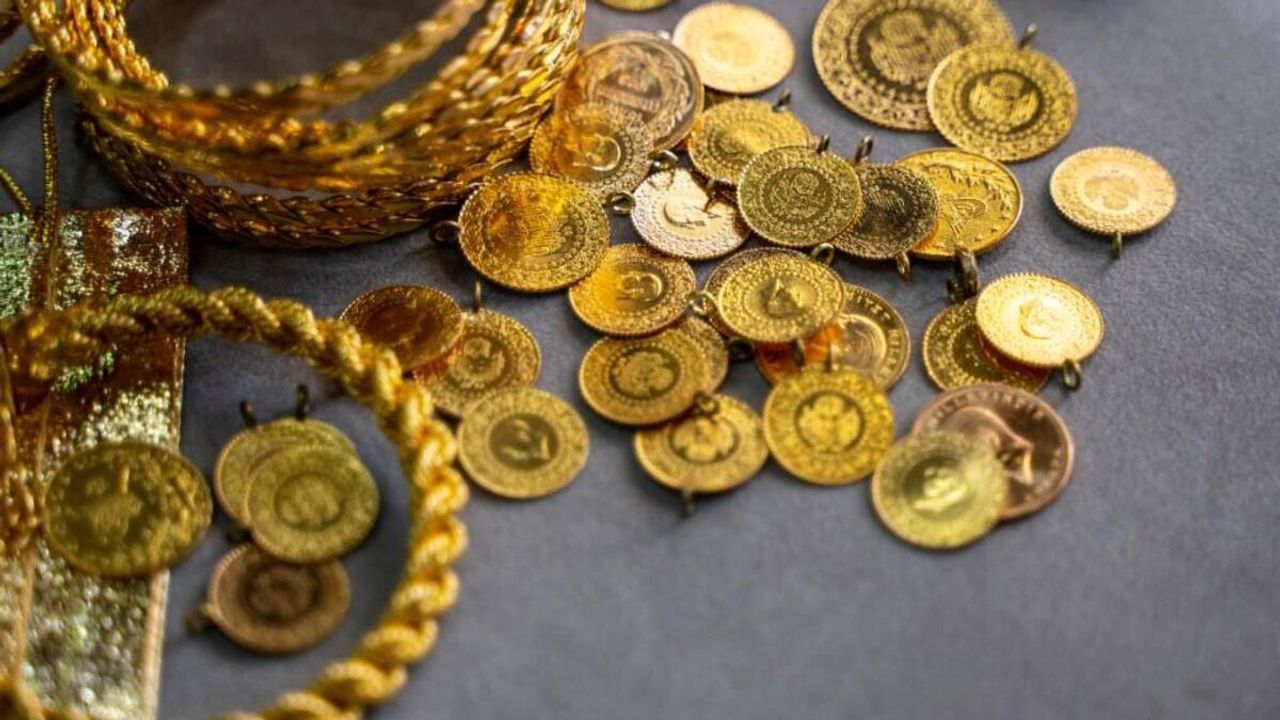 Altının gram fiyatı 1.076 lira seviyesinden işlem görüyor