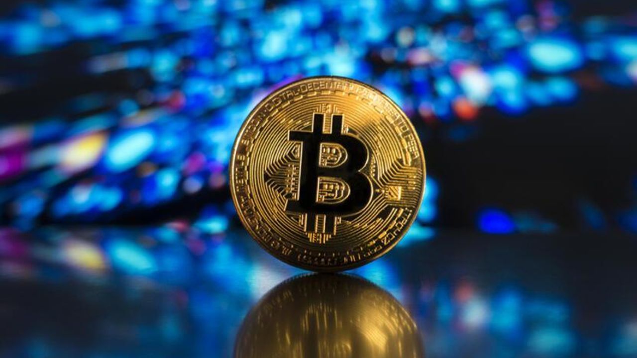 Bitcoin 1 haftada yüzde 31 geriledi