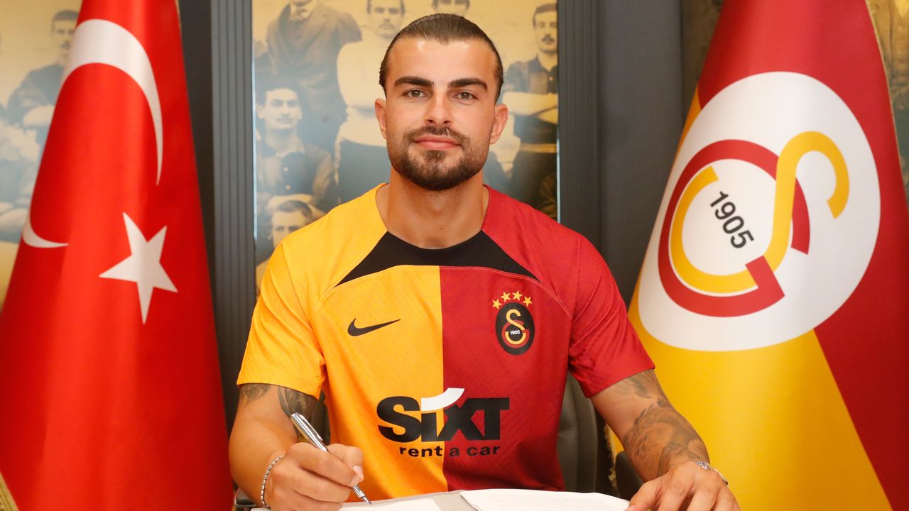 Galatasaray flaş transferi resmen açıkladı