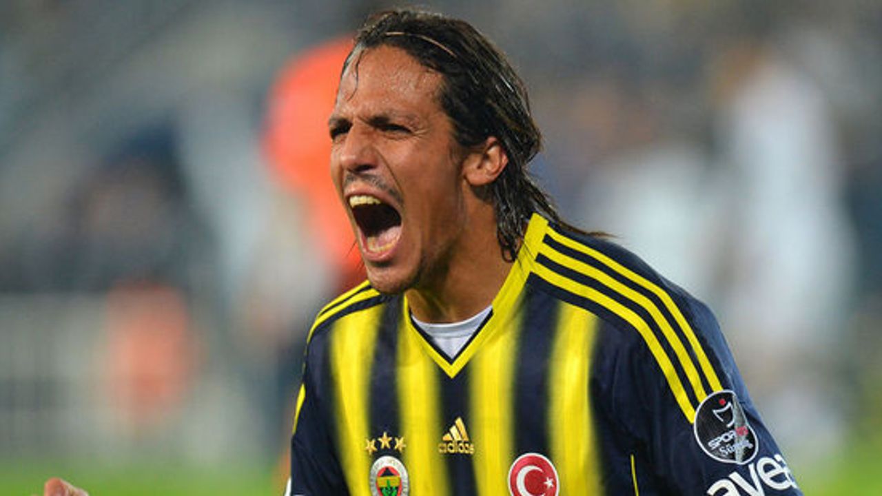 Fenerbahçe’nin eski yıldızı futbolu bıraktı