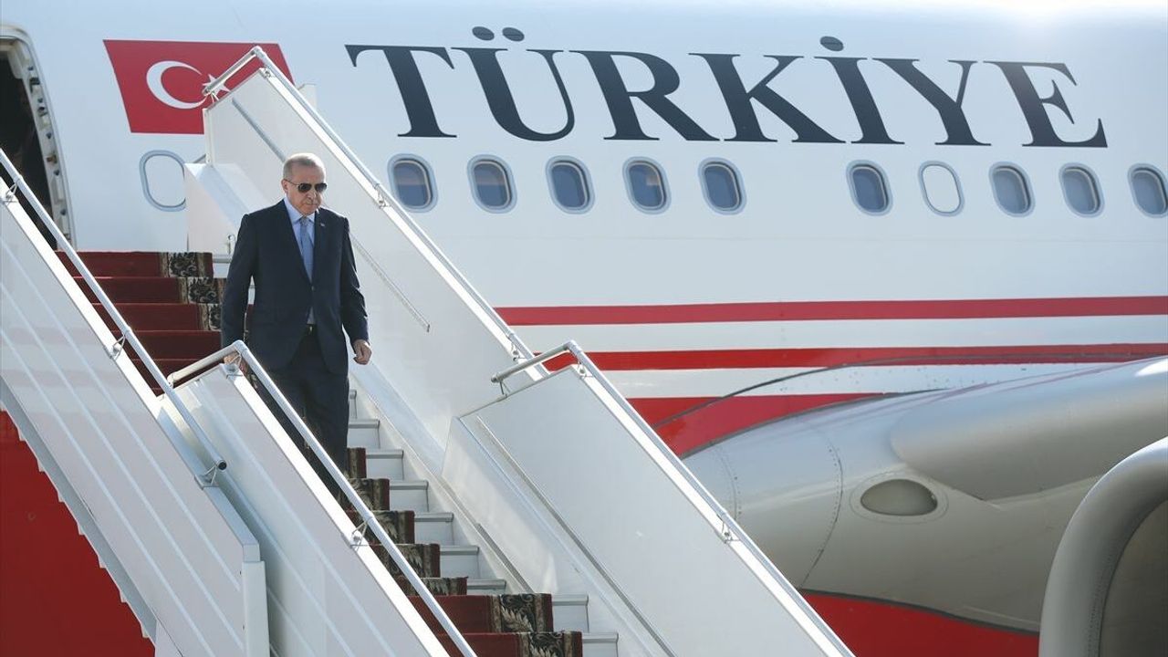 Cumhurbaşkanı Erdoğan, Rusya'ya gitti