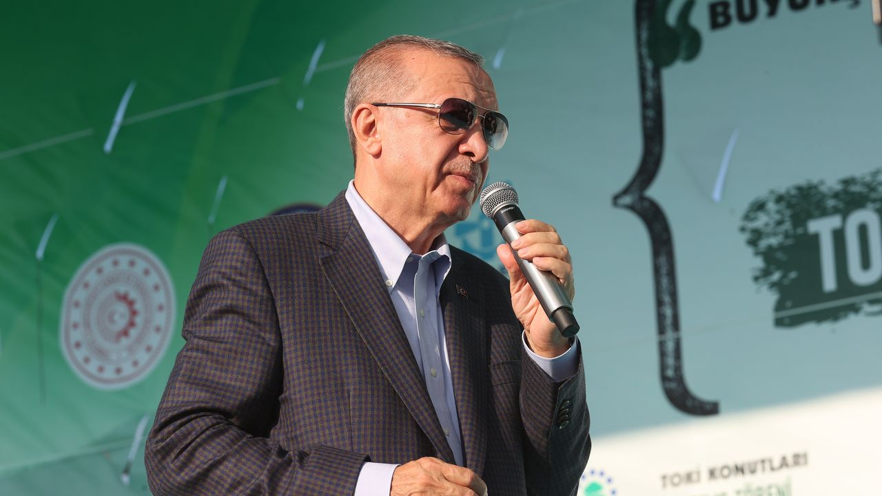 Cumhurbaşkanı Erdoğan Kocaeli'de 6'lı masaya yüklendi