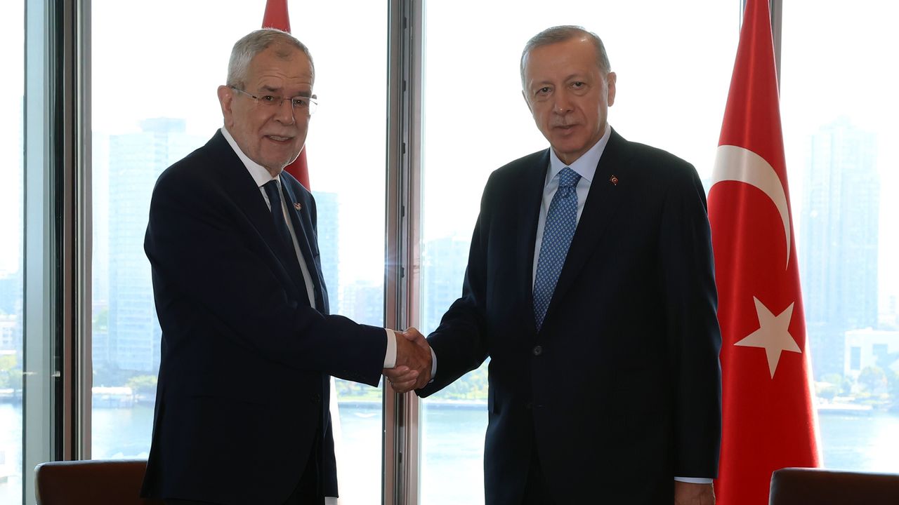 Cumhurbaşkanı Erdoğan, mevkidaşı Bellen ile görüştü