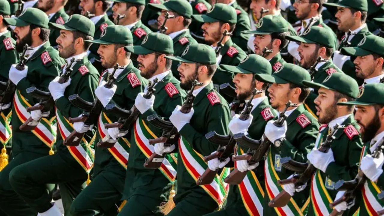 İran'dan devrim muhafızları tepkisi