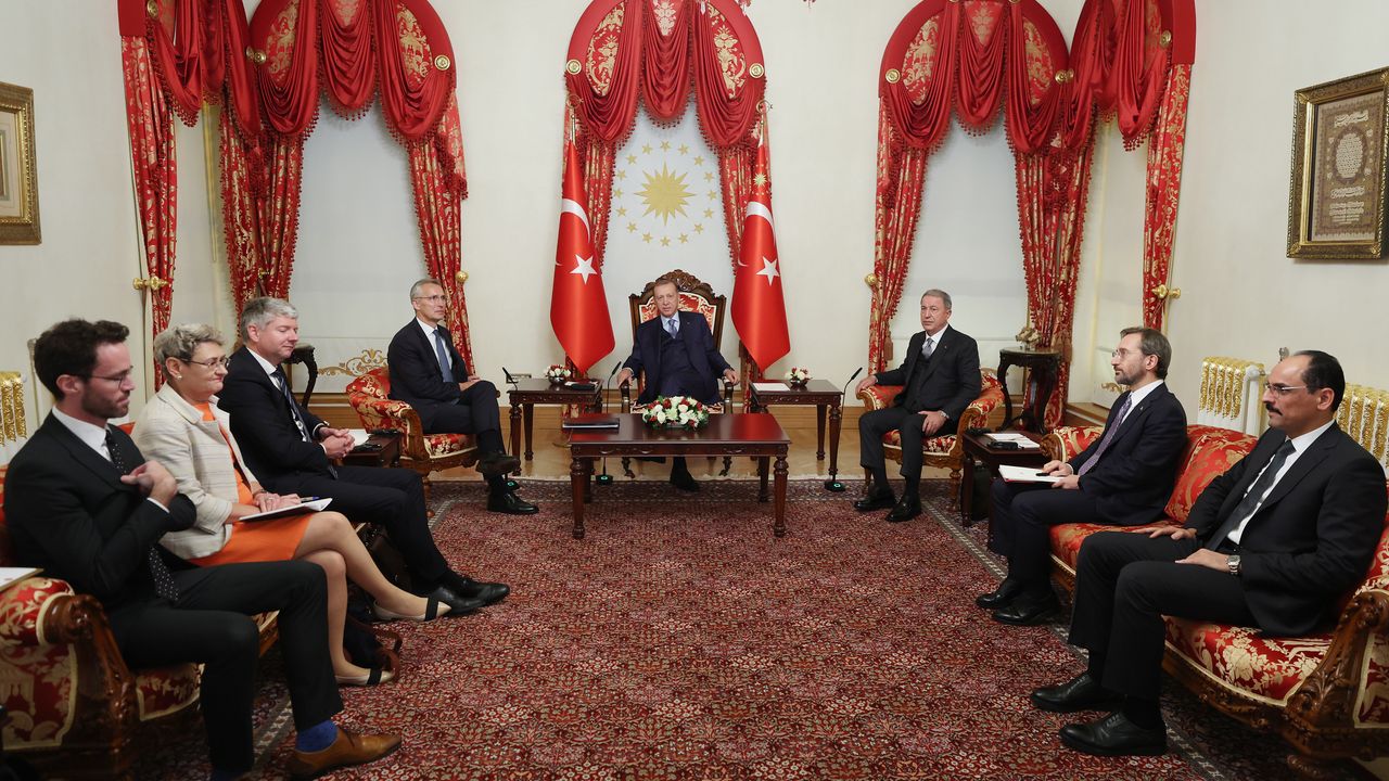 NATO Genel Sekreteri'nden Cumhurbaşkanı Erdoğan'a teşekkür
