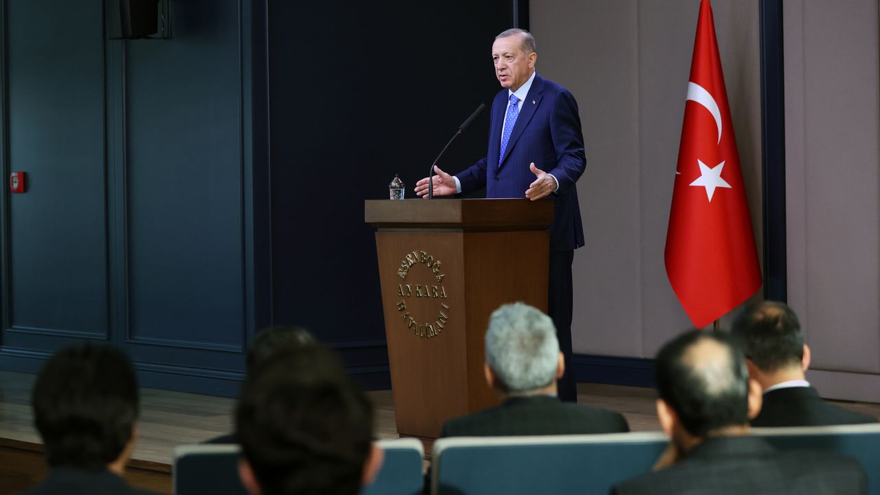 Cumhurbaşkanı Erdoğan: Putin ile lider siyasetinin gereğini yaptık