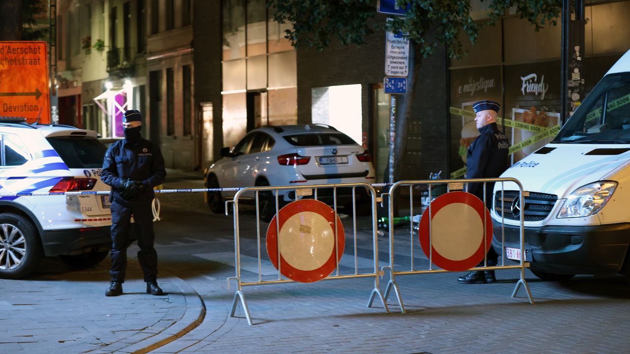 Belçika'da bıçaklı saldırıda bir polis öldü