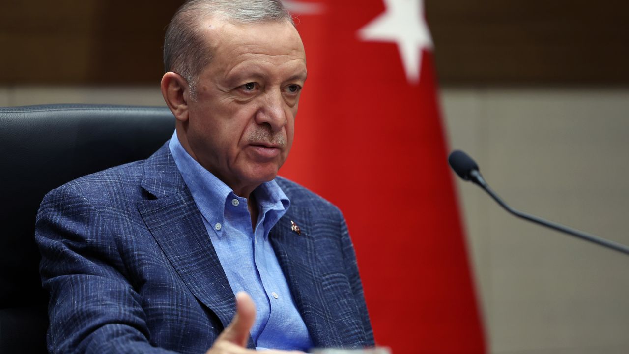 Erdoğan: Teröre destek verenler her damla kana ortaktır!