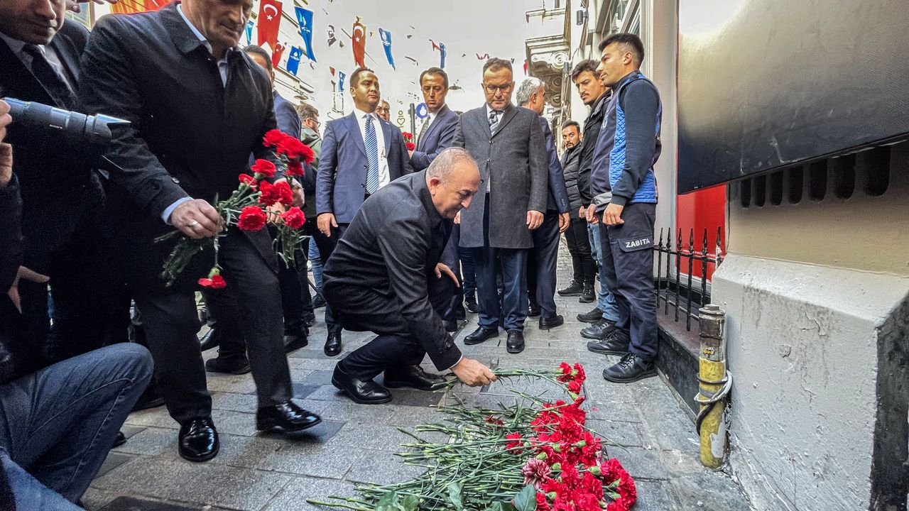 Bakan Çavuşoğlu: Tepelerine binmeye devam edeceğiz