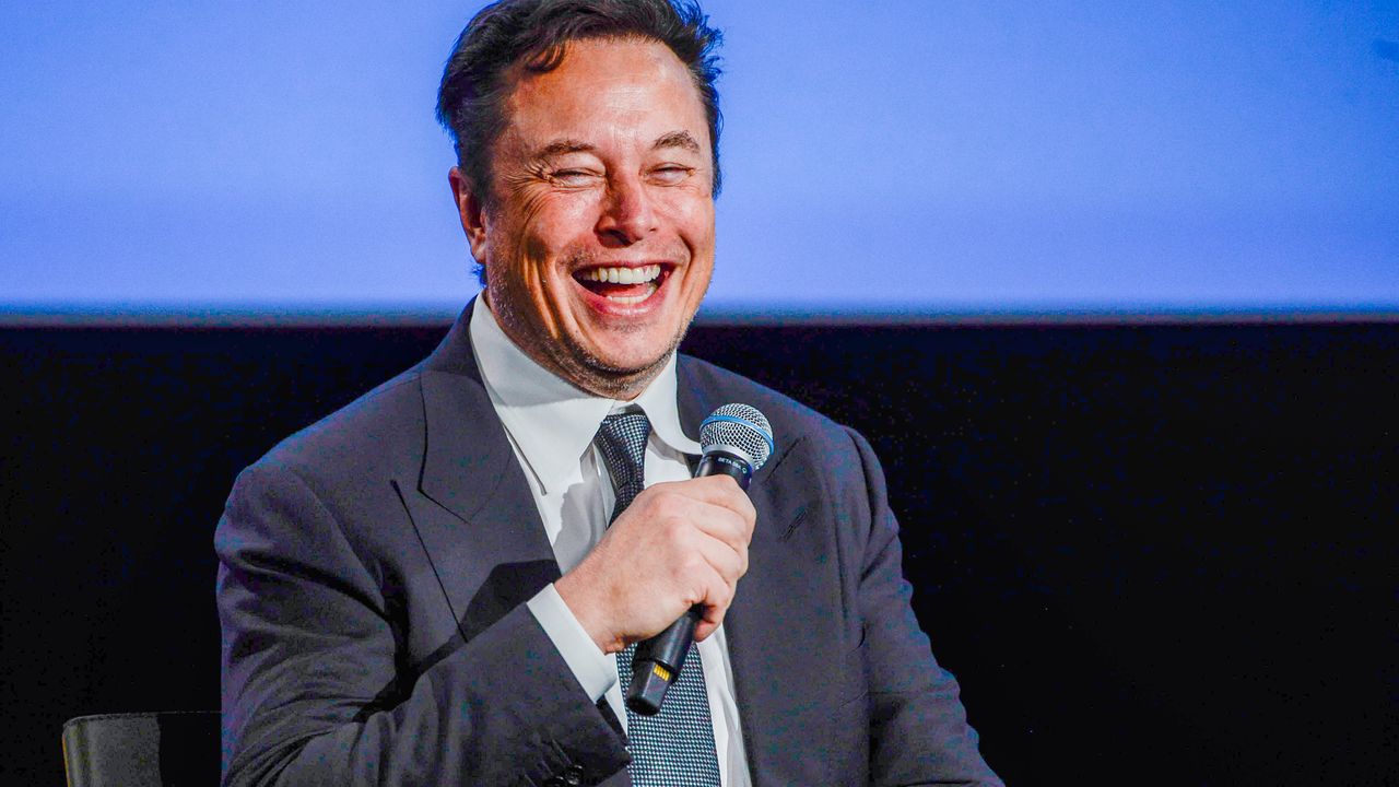 Musk, Tesla hisselerinin 4 milyar dolarlık kısmını sattı