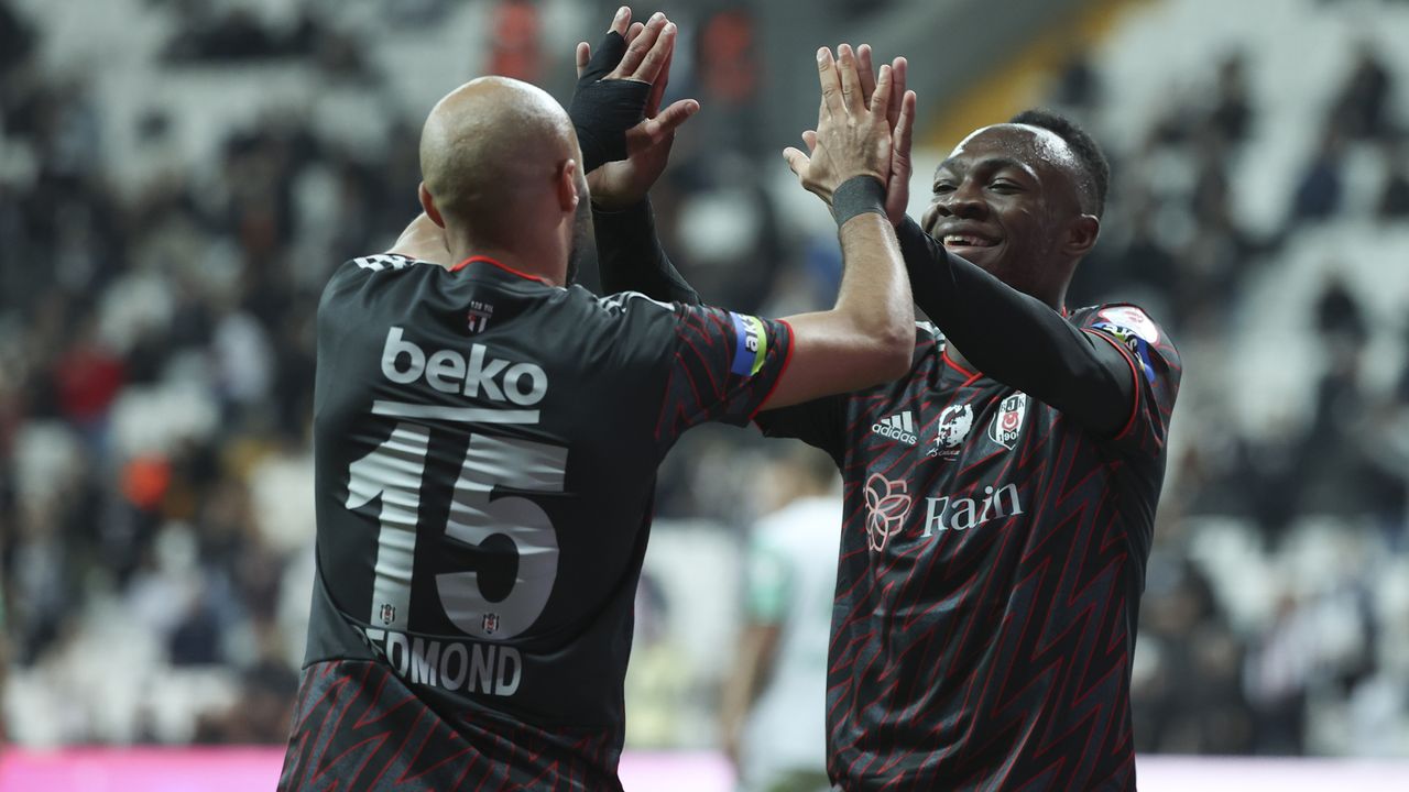 Beşiktaş güle oynaya turladı