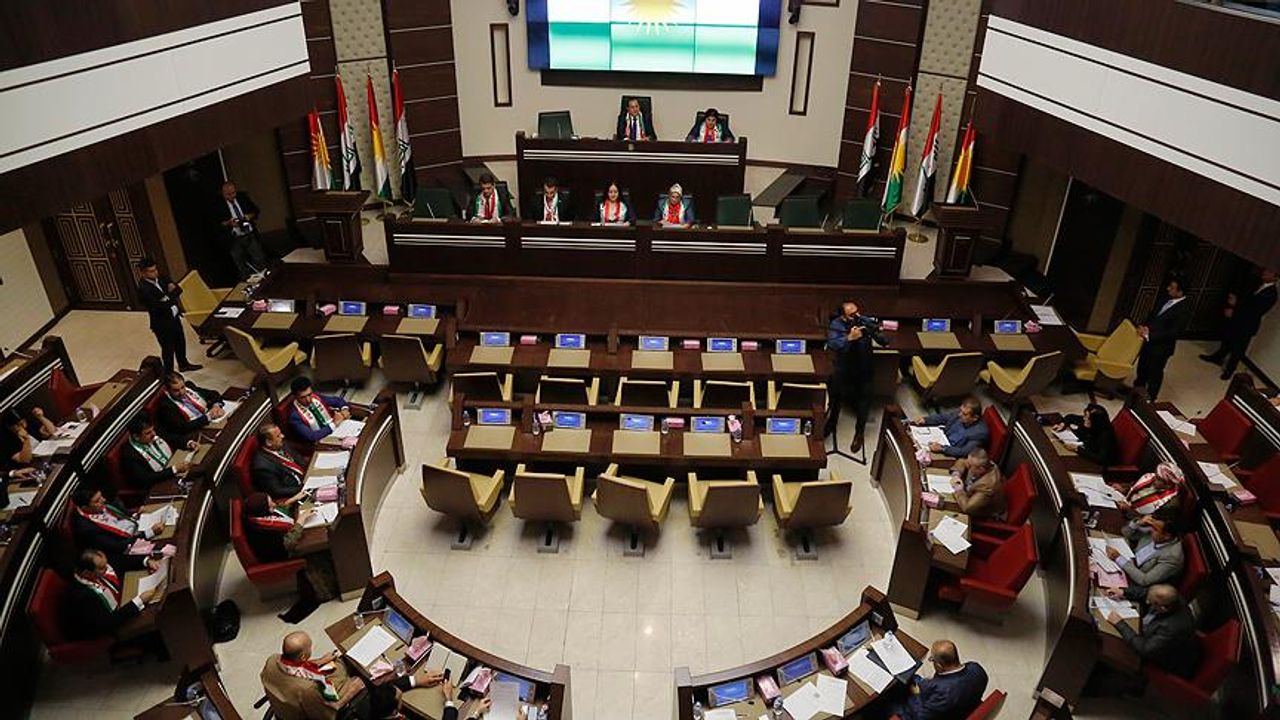 IKBY Parlamentosu’nda 12 milletvekili istifa etti