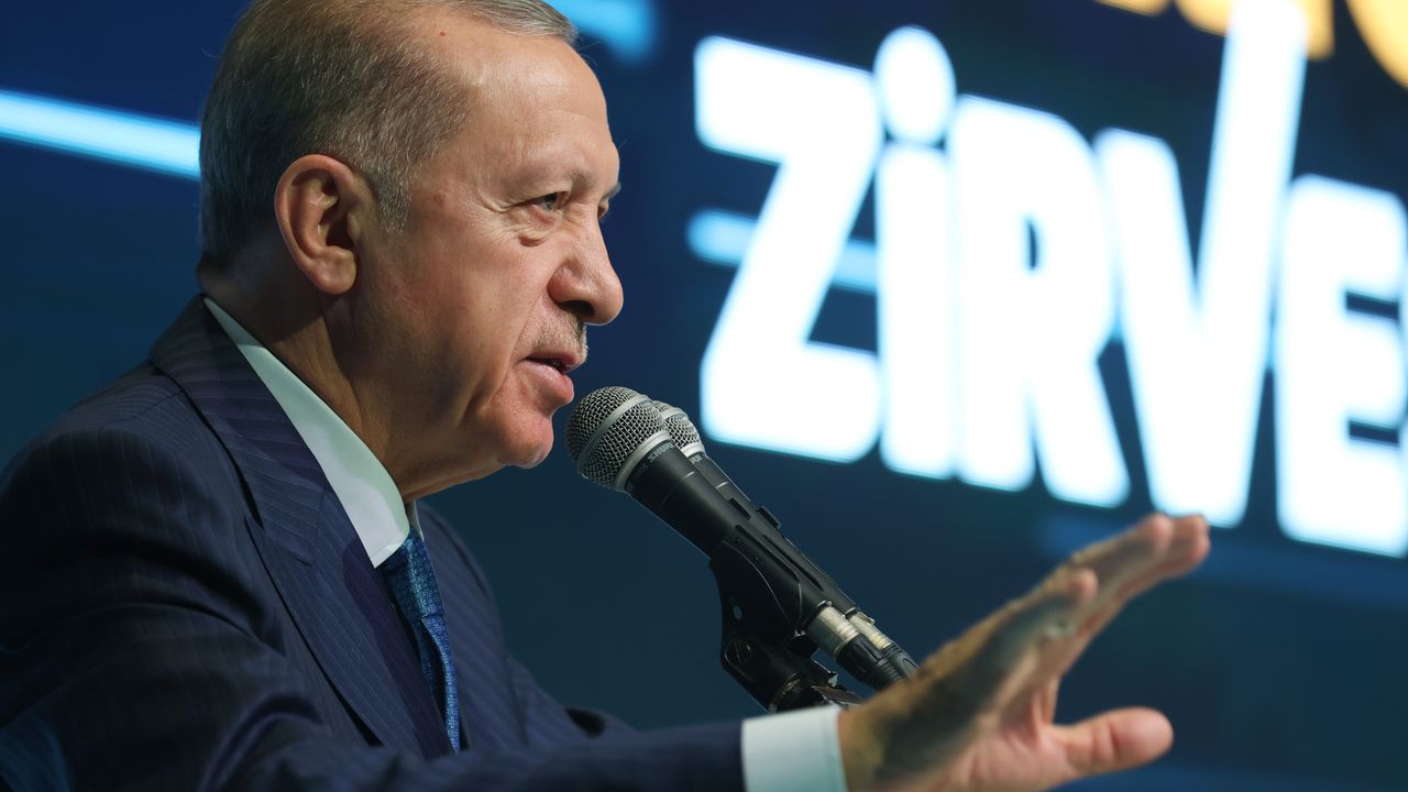 Cumhurbaşkanı Erdoğan: LGBT denilen olay bizim kitabımızda yoktur