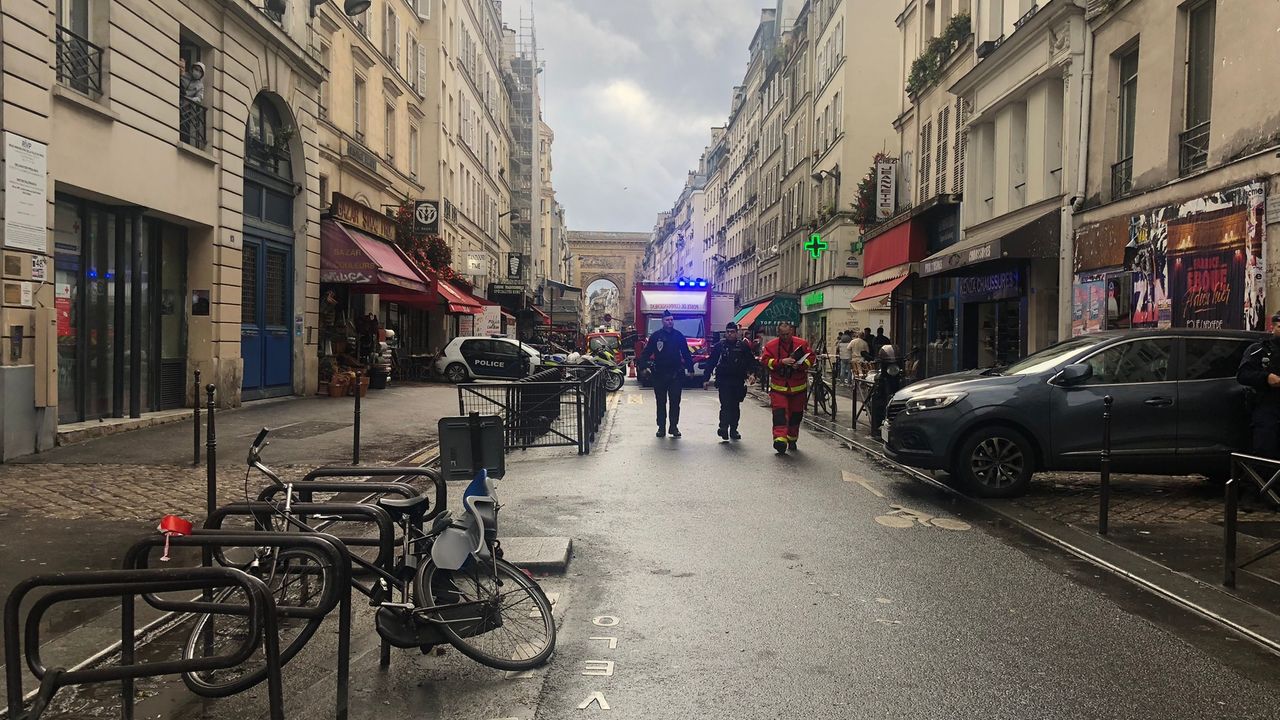 Paris'te silahlı saldırgan 2 kişiyi öldürdü!