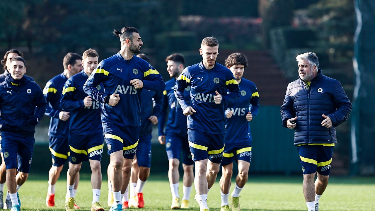 Fenerbahçe Antalyaspor'a hazırlanıyor!