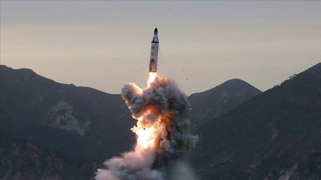 Kuzey Kore, 3 kısa menzilli balistik füze fırlattı