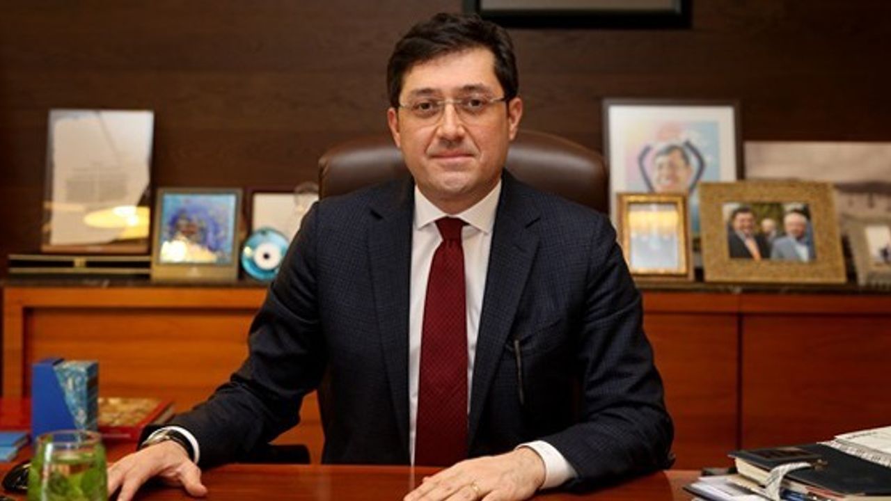 Eski Beşiktaş Belediye Başkanı aranıyor