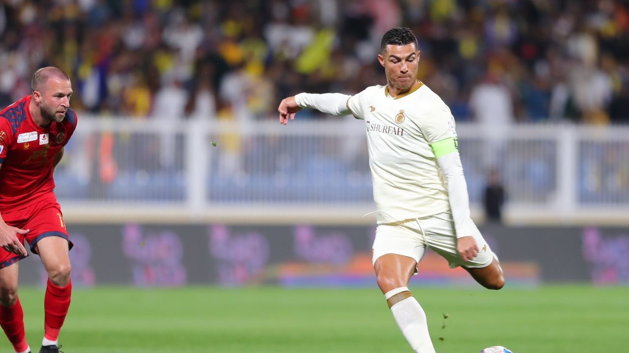 Ronaldo ayın futbolcusu seçildi