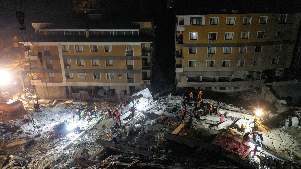 Malatya'da depremde yıkılan binalarda tespit edilen kusurlara ilişkin 31 gözaltı kararı