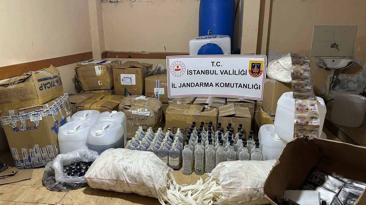 İstanbul'da kaçak alkol imalathanesine baskın