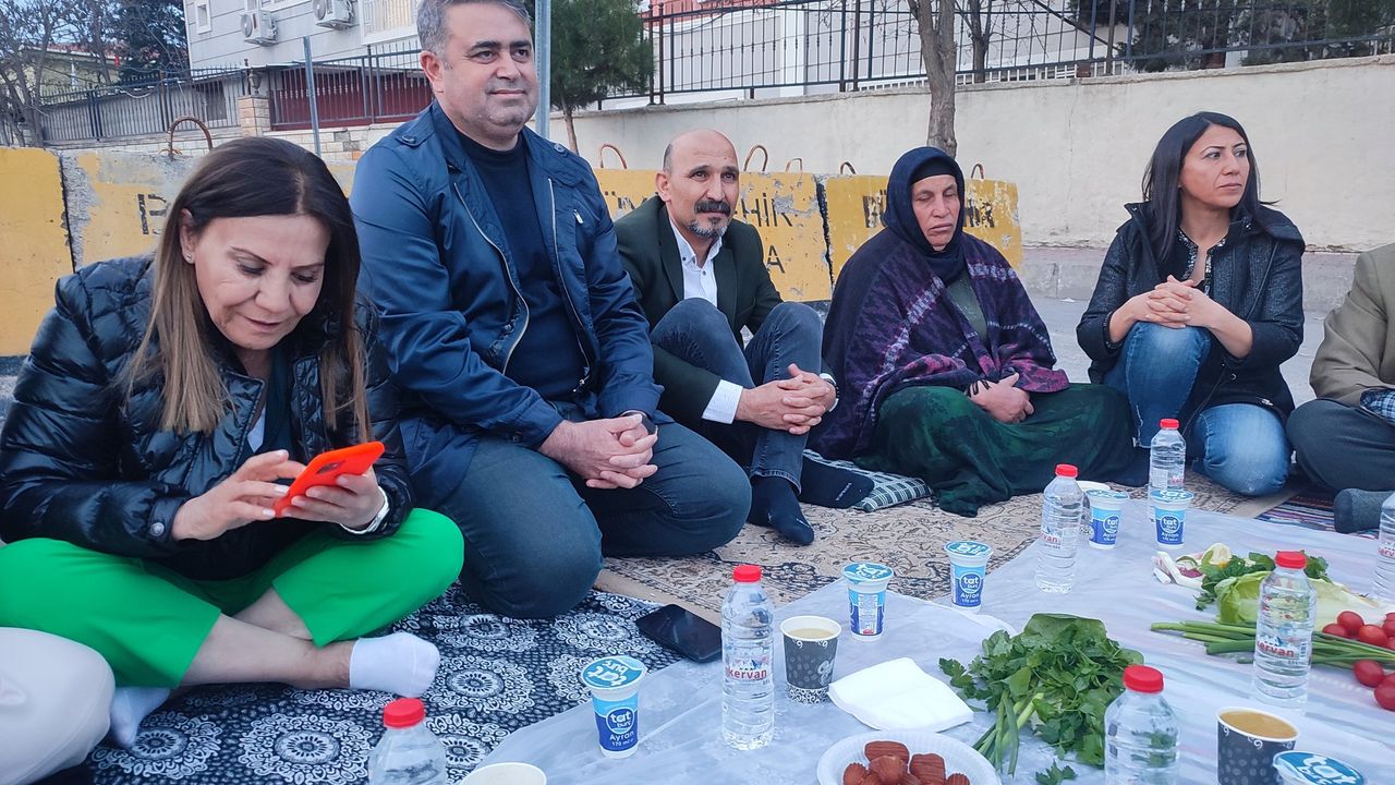 DEVA Partisi’nden Şenyaşar ailesine anlamlı ziyaret