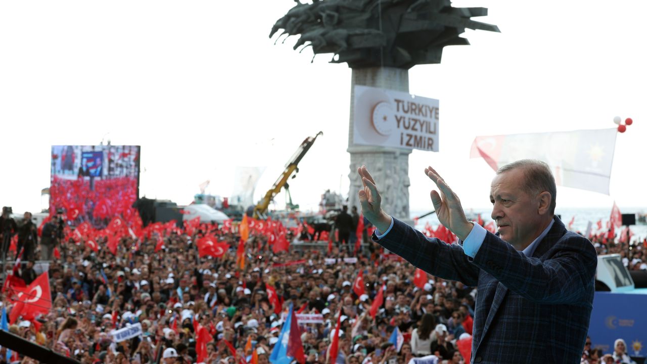 Erdoğan: Kurtuluşun ve kuruluşun şehri İzmir Türkiye Yüzyılı'na hazırlanıyor