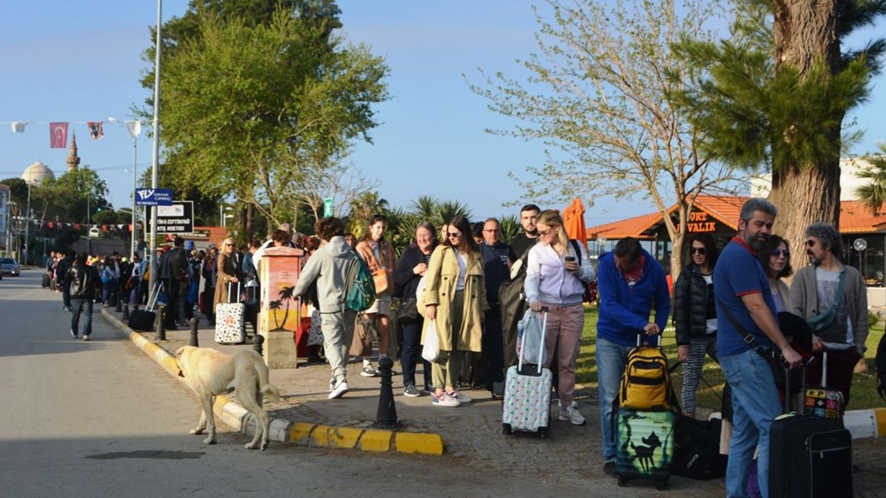 Tatilciler bayramda Yunan adalarına akın etti