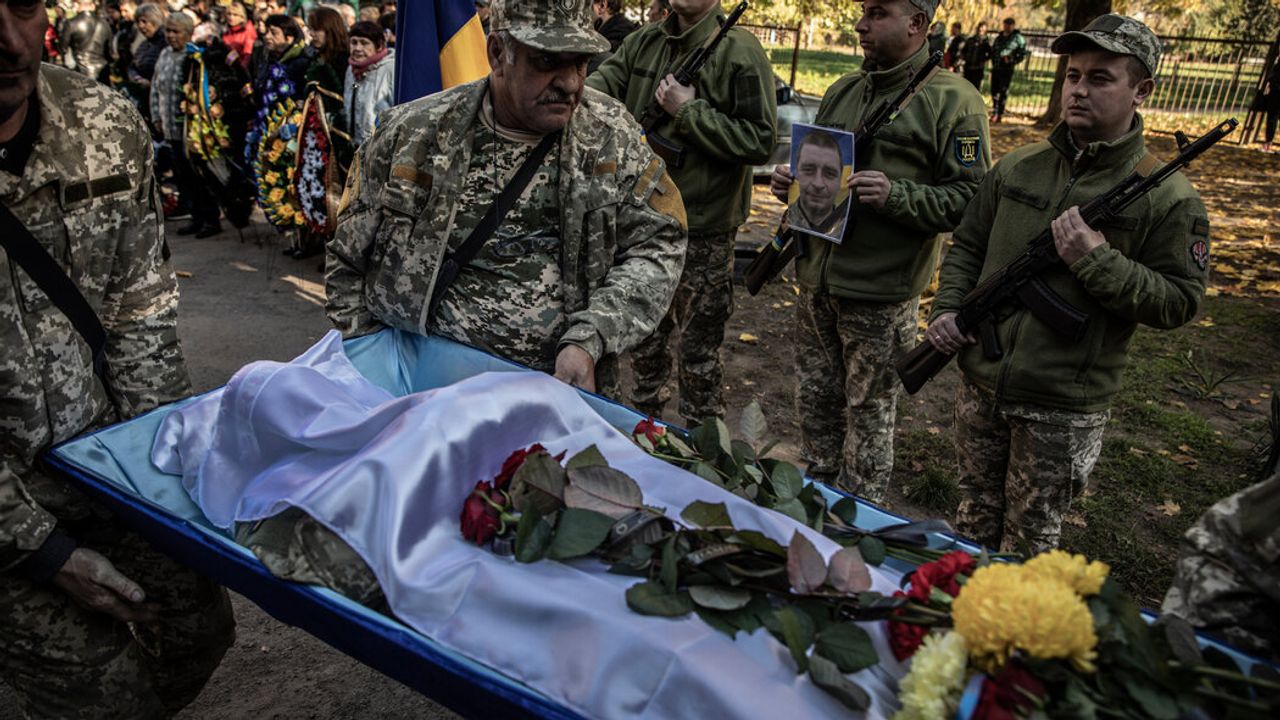 Askerin kafası kesildi: Ukrayna ve Rusya'dan tepki