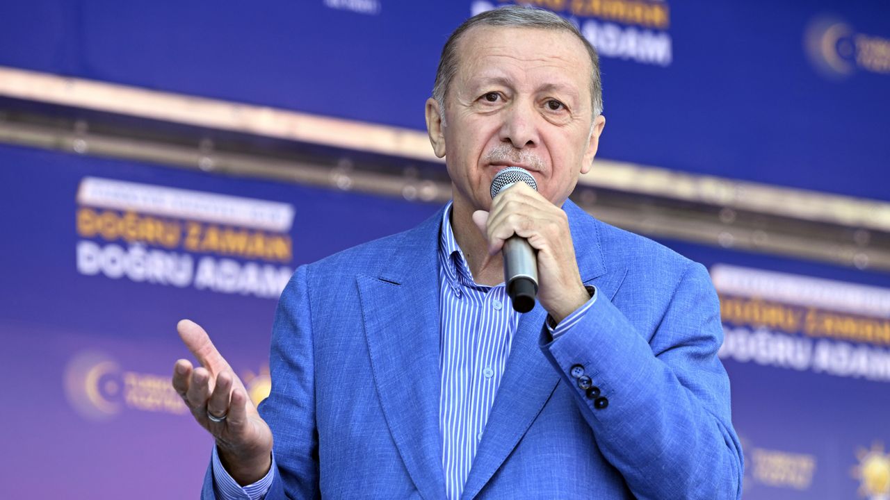 Erdoğan: Mecliste HDP ile neler görüştünüz söyle!
