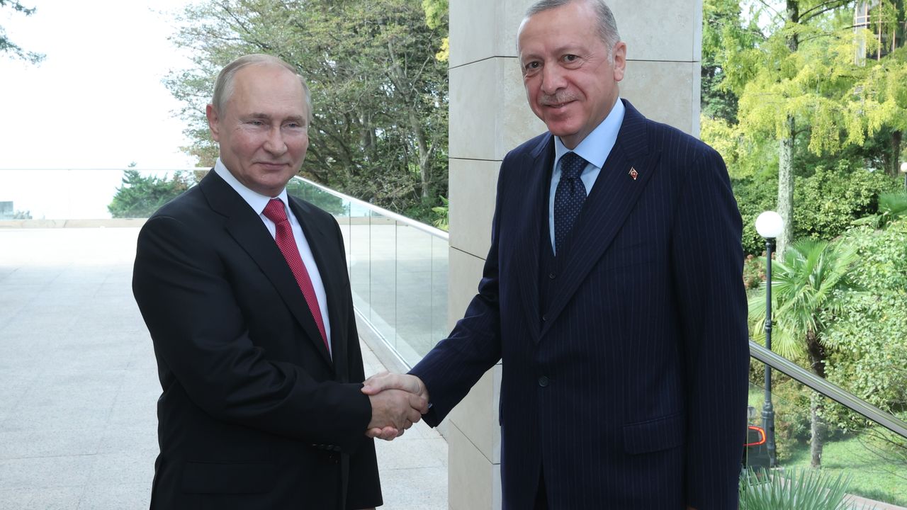Putin ile Erdoğan'dan işbirliğini geliştirme vurgusu