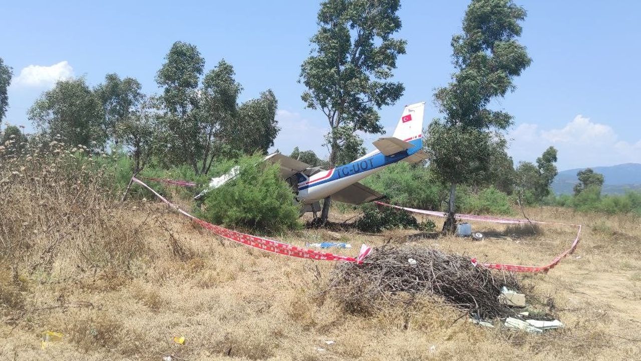 İzmir’de özel bir uçak araziye düştü!
