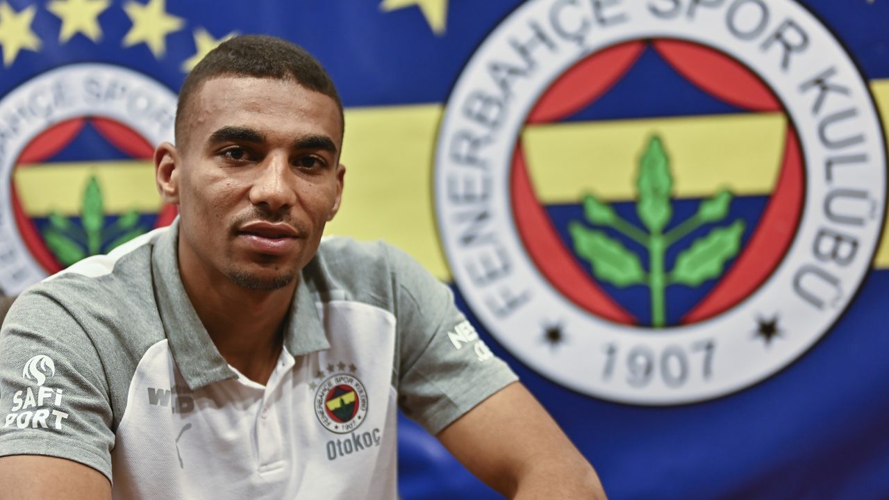 Fenerbahçe'nin yeni transferi hedeflerini anlattı