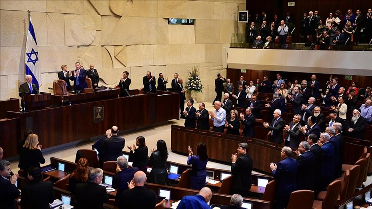 İsrail Meclisi tartışmalı yasa tasarısını onayladı!