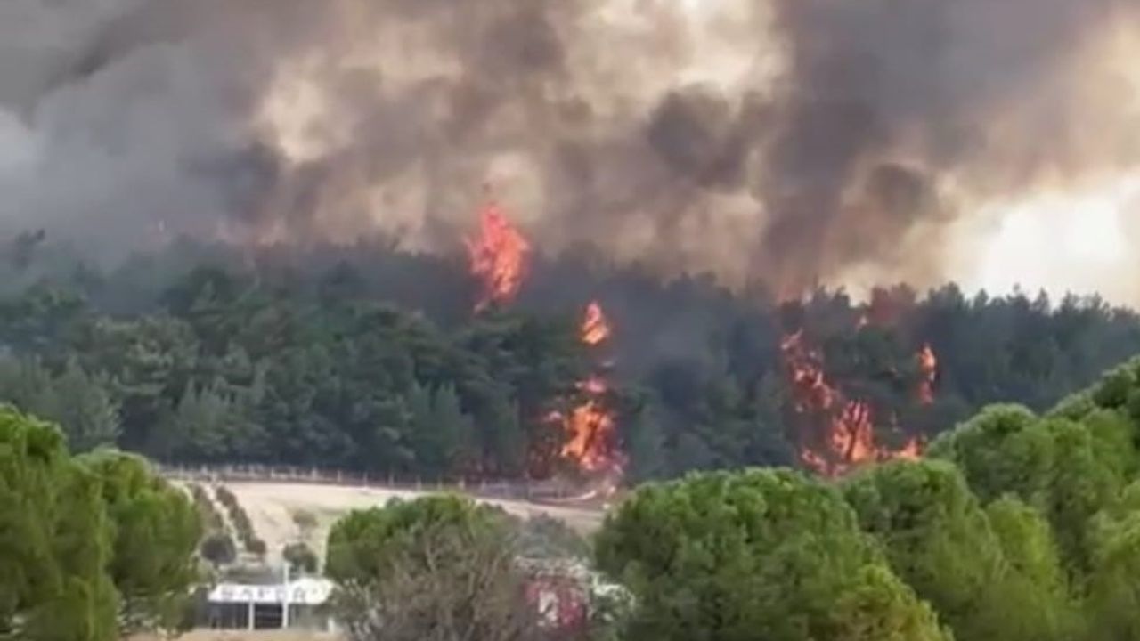 İzmir’de büyük yangın kontrol altında!