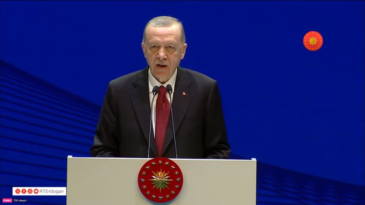 Erdoğan: Çalışan emekli de 5 bin lira alacak!
