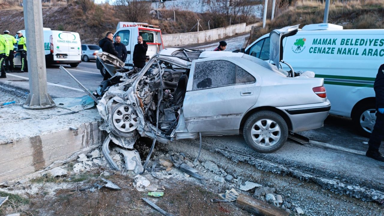 Başkentte feci kaza: Aynı aileden 3 kişi öldü!