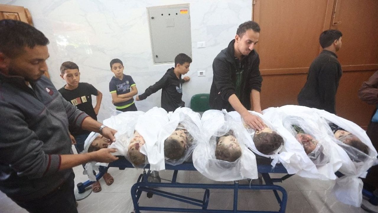 İsrail'in saldırılarında 5 binden fazla çocuk öldü!