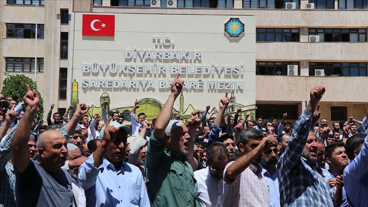 Diyarbakır'da gösteri ve yürüyüş yasaklandı
