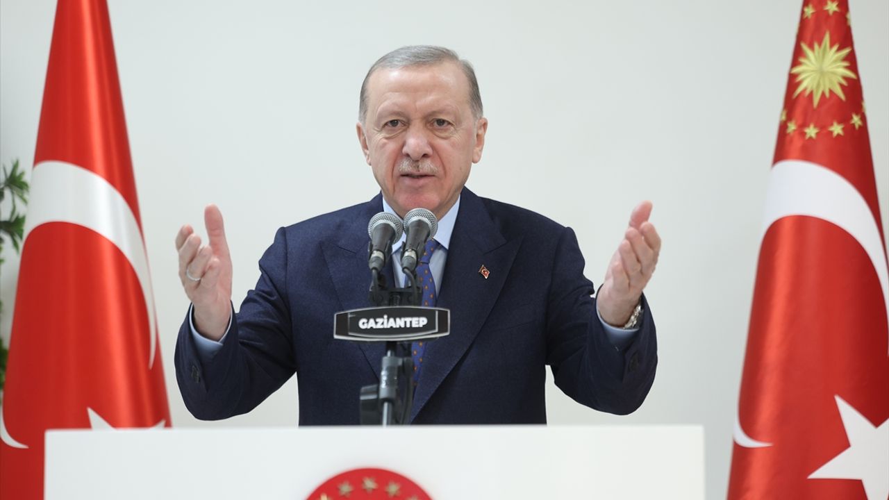 Erdoğan: Asrın felaketi karşısında asrın birlikteliği ortaya konulmuştur