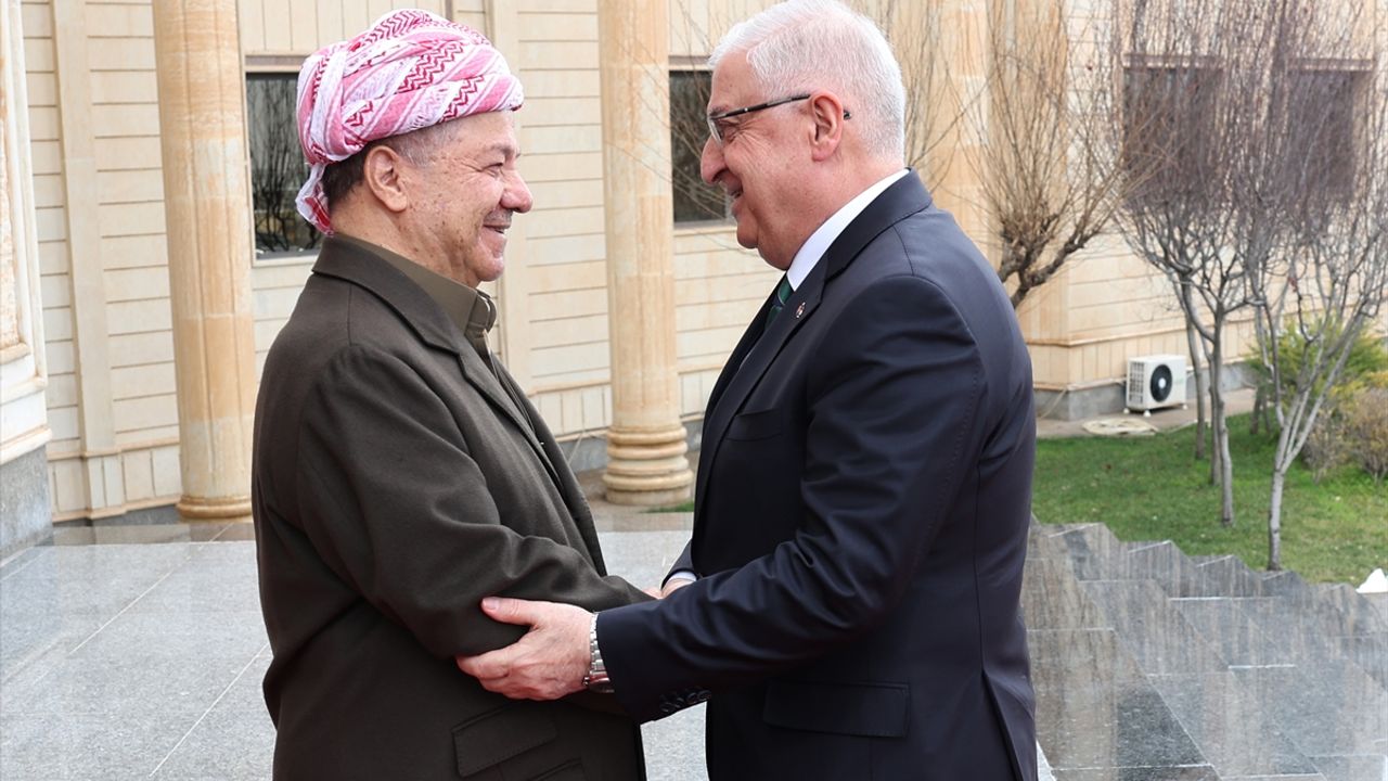 Barzani'ye Erdoğan'ın selamını iletti