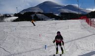 Palandöken'de yapay karla kayak keyfi
