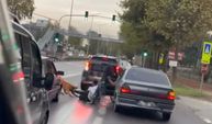 Ayağından ısırıp sürüklediği anlar kamerada!