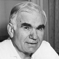 Prof. Dr. Gazi Yaşargil
