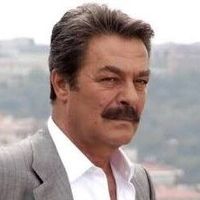Kadir İnanır