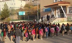 Karkamış'ta okullar 2 gün daha tatil edildi